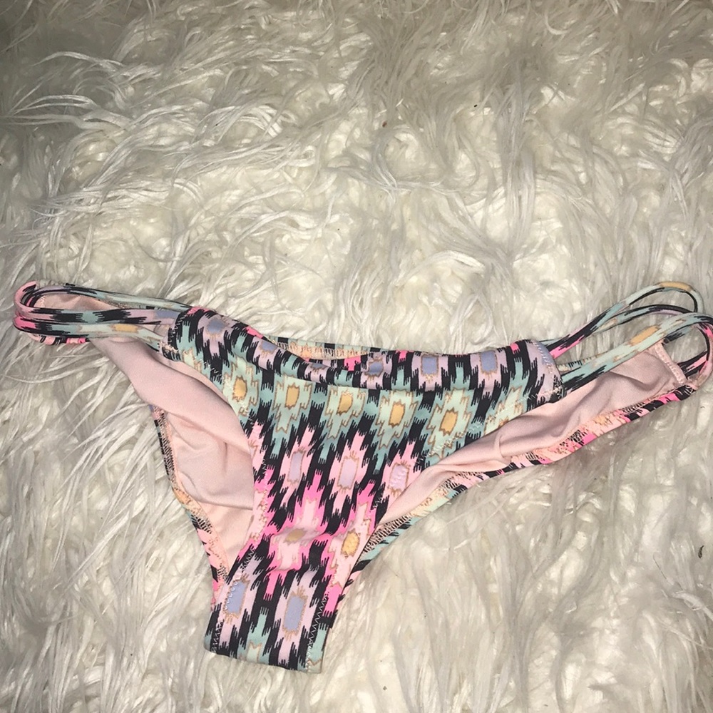 Victoria secret cheeky bottoms